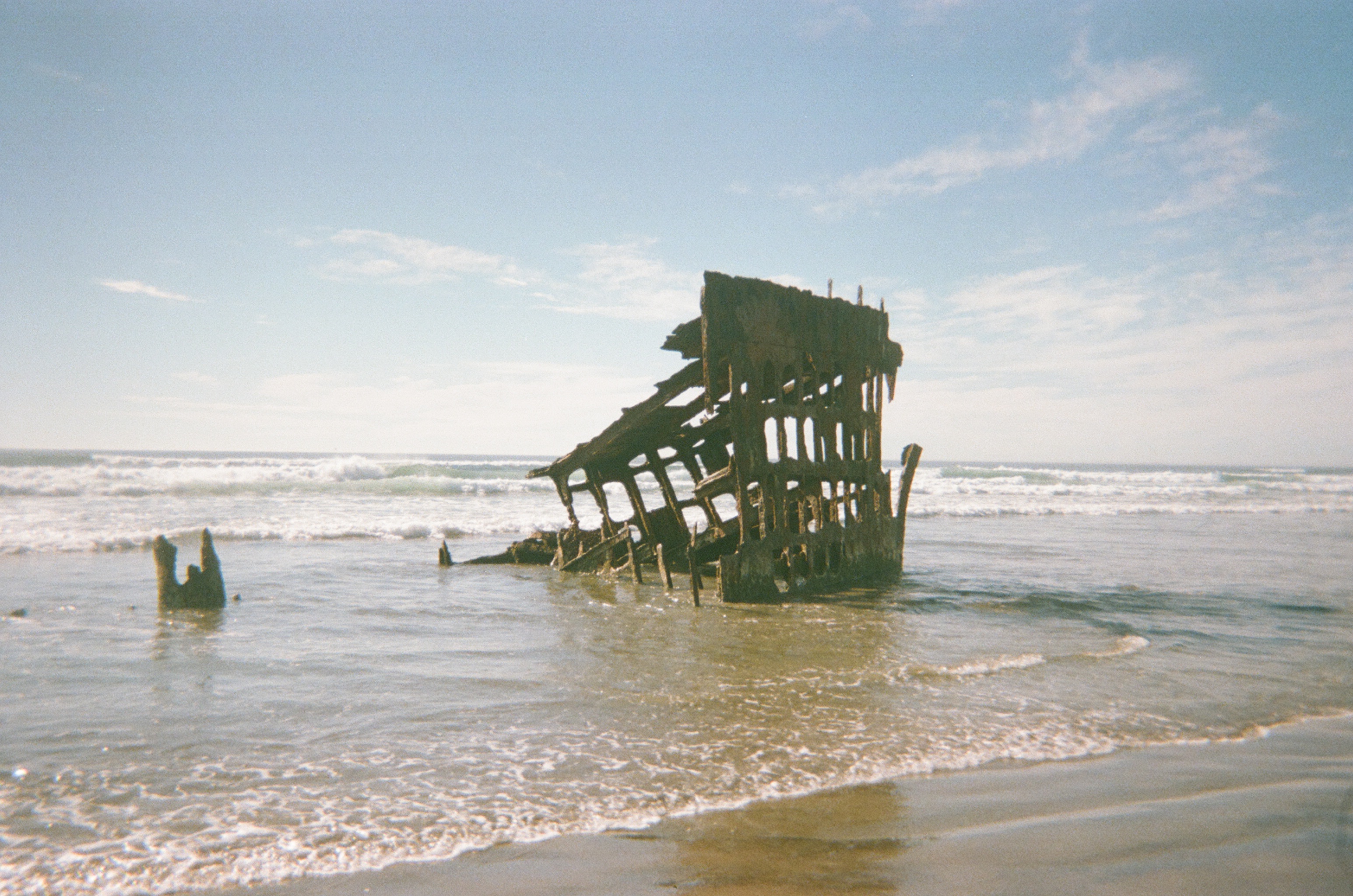Peter Iredale Side